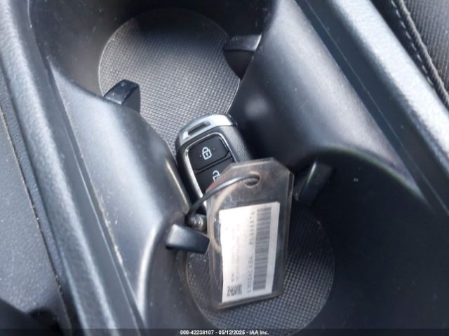 KM8K6CAB4PU008576 Hyundai Kona Sel