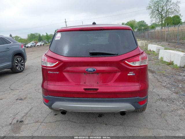 1FMCU9G9XFUB77159 Ford ESCAPE SE