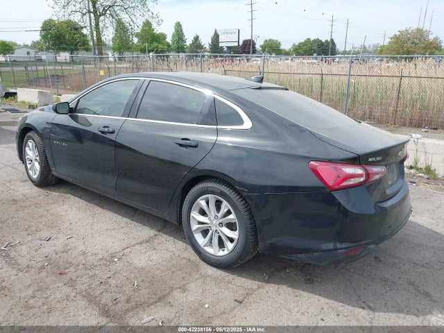 1G1ZD5ST5KF144829 Chevrolet MALIBU LT
