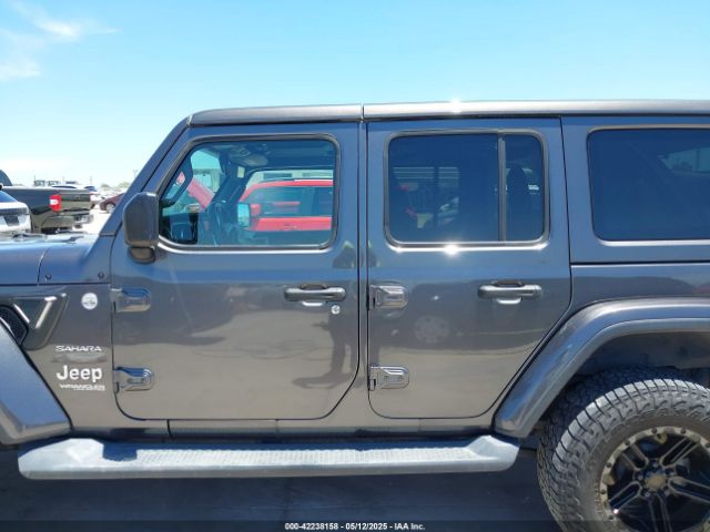 1C4HJXEN1JW236779 Jeep Wrangler