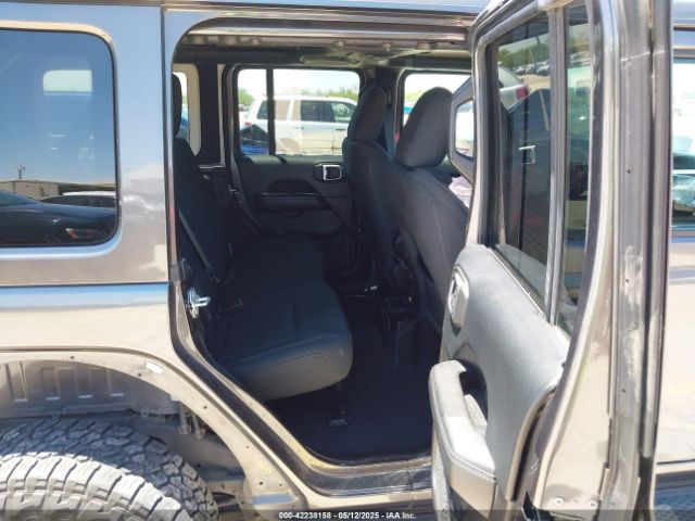 1C4HJXEN1JW236779 Jeep Wrangler