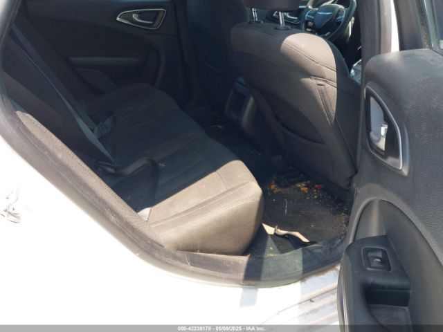 1C3CCCAB3FN687299 Chrysler 200 Limited