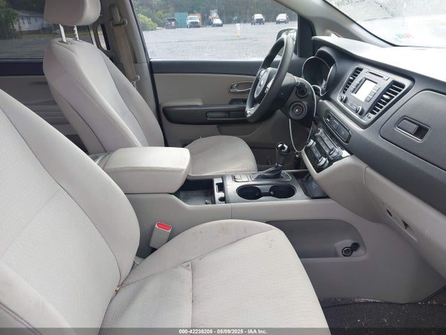 KNDMB5C16G6188852 KIA SEDONA LX
