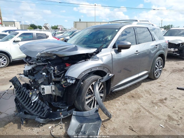 5N1DR3DG6RC300424 Nissan Pathfinder Platinum Fwd