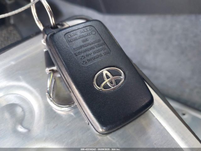 JTDKN3DU7F1936953 Toyota Prius Two
