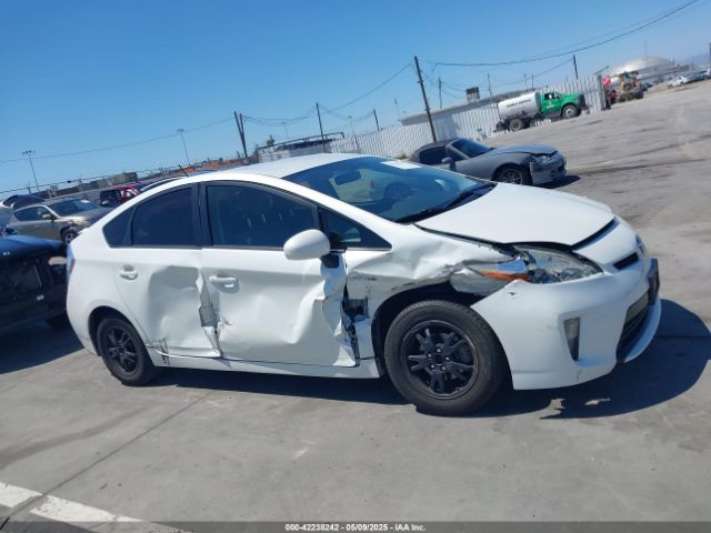 JTDKN3DU7F1936953 Toyota Prius Two
