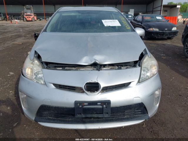 JTDKN3DU4E0374319 Toyota Prius Three
