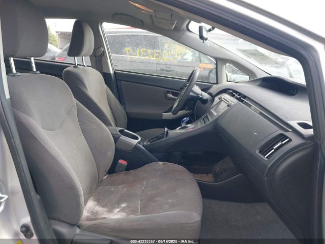 JTDKN3DU4E0374319 Toyota Prius Three