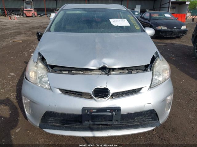 JTDKN3DU4E0374319 Toyota Prius Three