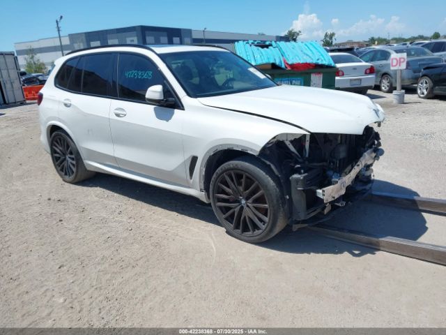 2022 BMW X5 5UXCR4C01N9J84646 Photo 0