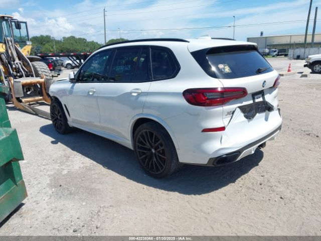 2022 BMW X5 5UXCR4C01N9J84646 Photo 2