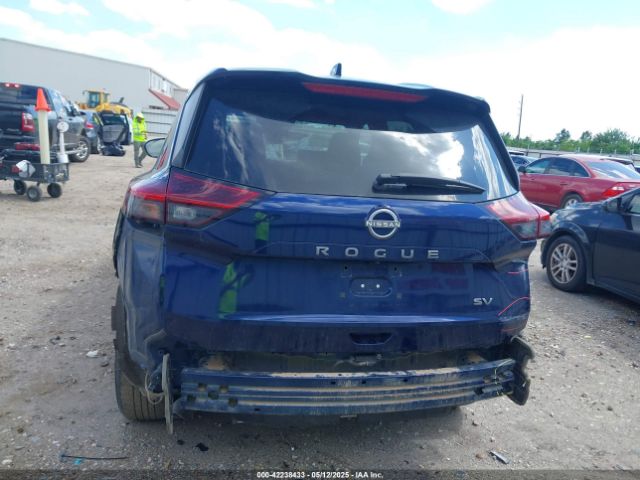 5N1BT3BA3RC697307 Nissan Rogue Sv Fwd