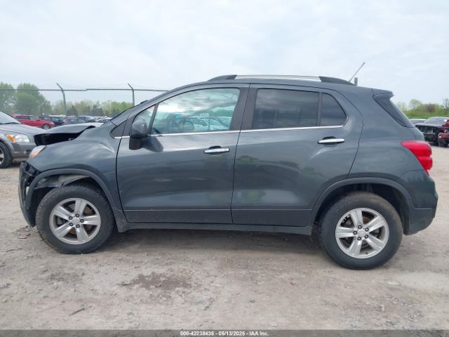 3GNCJPSB8JL398152 Chevrolet Trax Lt