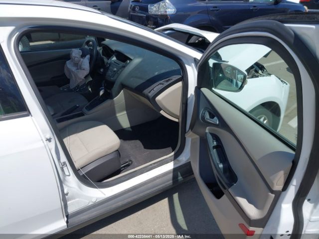 1FADP3K21FL319997 Ford 2015