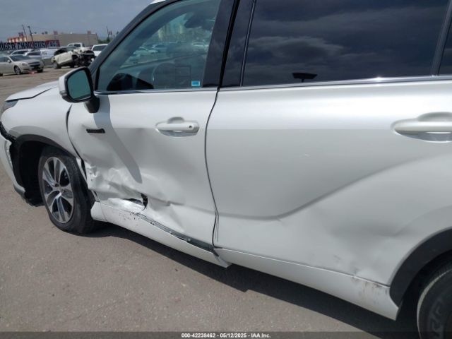 5TDHARAH4MS507897 Toyota Highlander Hybrid Xle