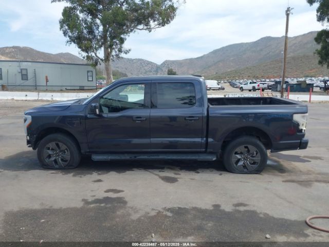 1FTVW1EL8NWG14716 Ford F-150 Lightning Lariat