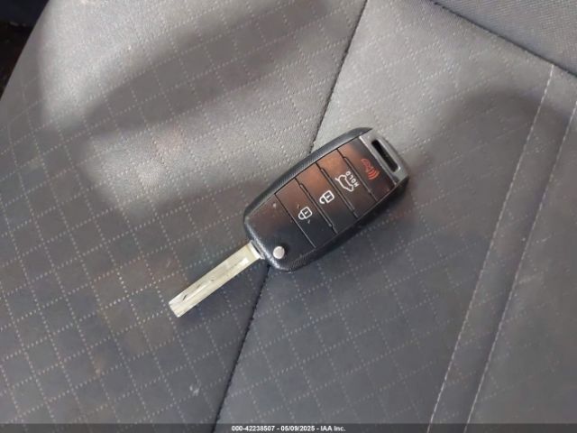 5XYPGDA52LG680378 KIA Sorento 3.3l Lx