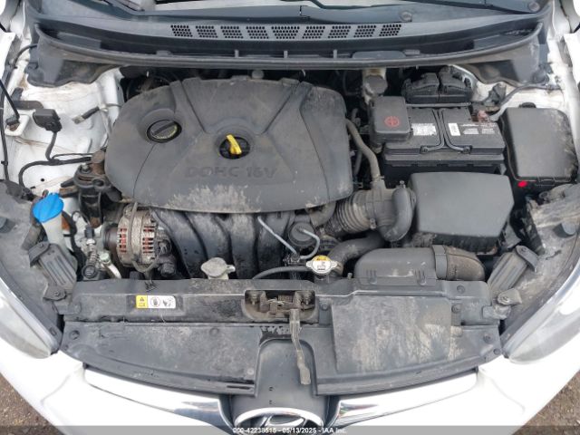 5NPDH4AEXFH633127 Hyundai ELANTRA SE