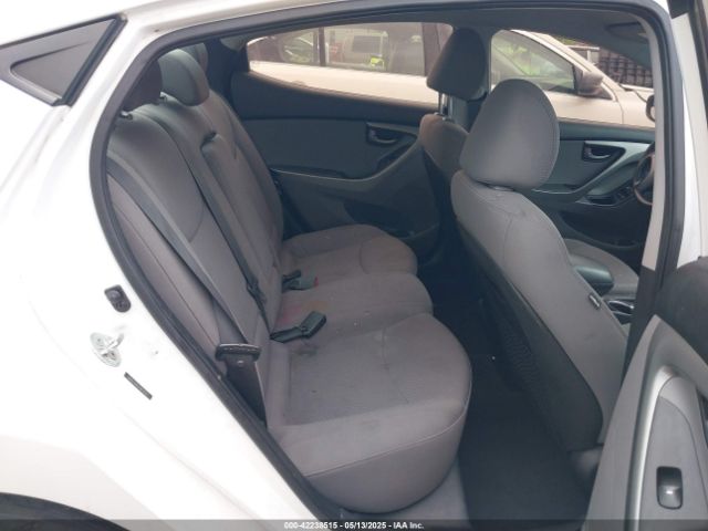 5NPDH4AEXFH633127 Hyundai ELANTRA SE