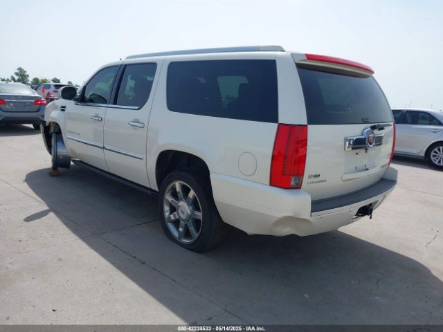 2011 CADILLAC ESCALADE ESV 1GYS3KEF2BR134431 Photo 2