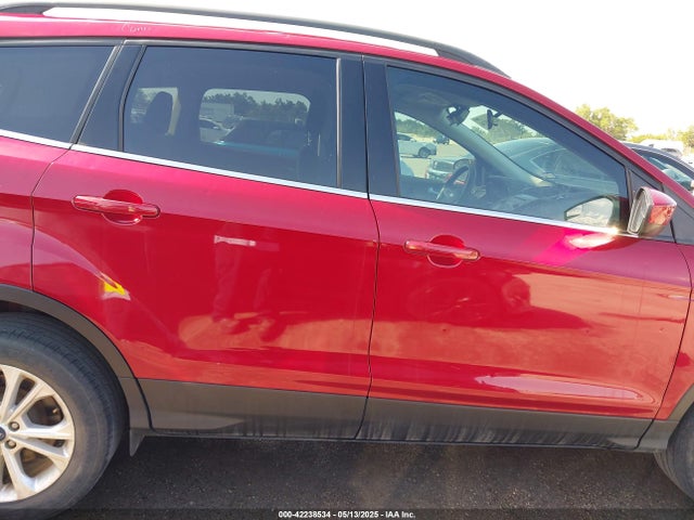 1FMCU0GD2JUB52619 Ford ESCAPE SE