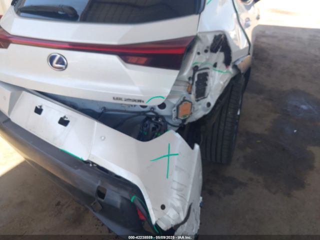 JTHP9JBH8L2033378 Lexus UX 250H