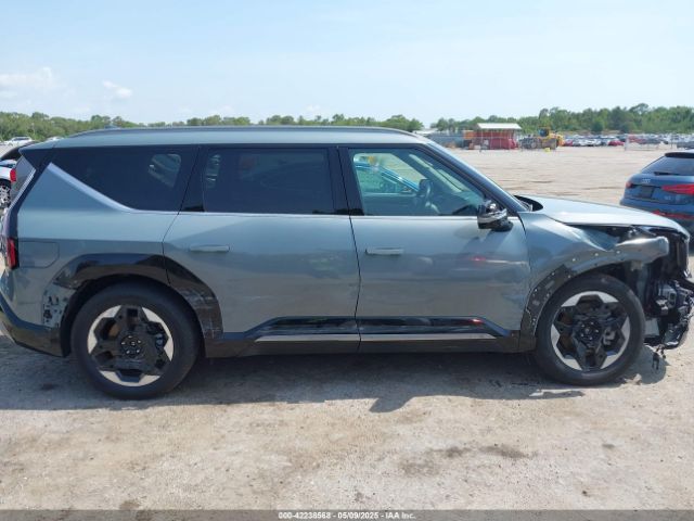 KNDADFS53R6026624 KIA 2024