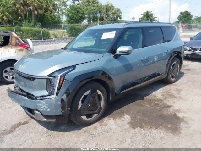 KNDADFS53R6026624 KIA 2024