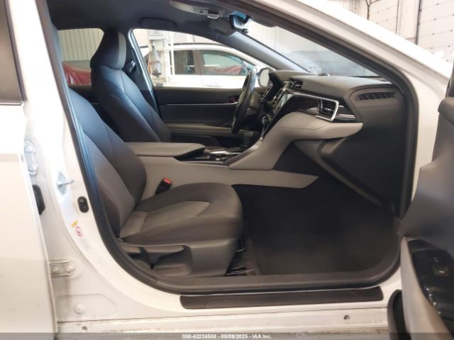 2018 TOYOTA CAMRY JTNB11HK0J3038079 Photo 4
