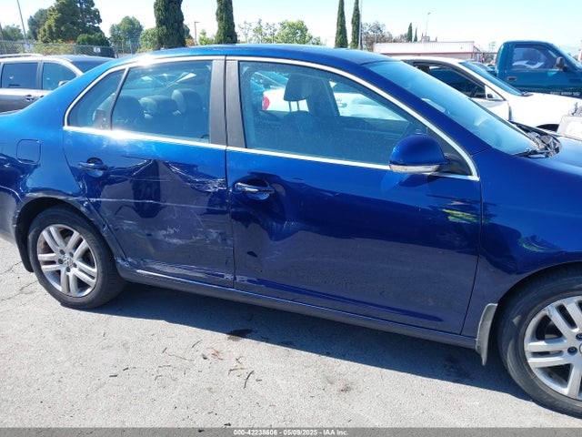2007 Volkswagen Jetta 2.5 მანქანა იყიდება აუქციონზე, vin: 3VWDF71K67M134993, აუქციონის ნომერი: 42238606