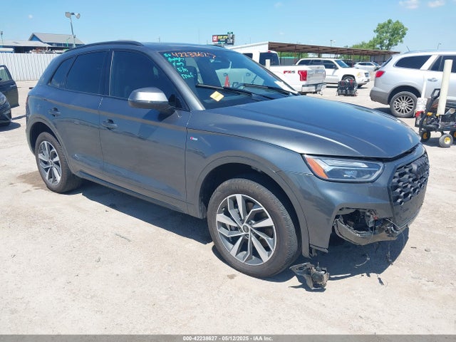 2024 AUDI Q5 WA1GAAFY8R2118047 Photo 0