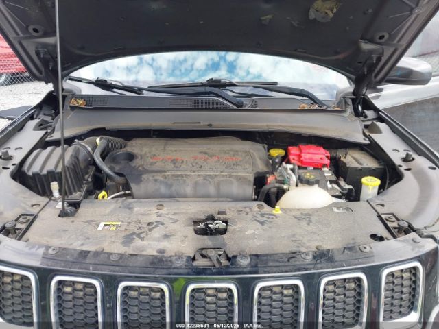 3C4NJDBB9LT129693 Jeep 2020