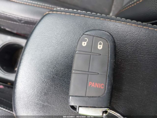 3C4NJDBB9LT129693 Jeep 2020
