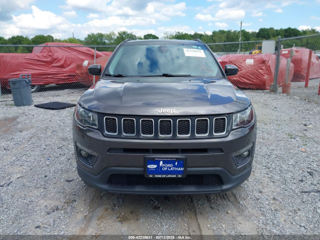 3C4NJDBB9LT129693 Jeep 2020