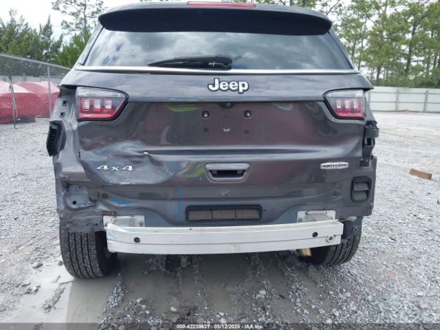 3C4NJDBB9LT129693 Jeep 2020