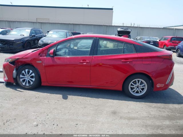 JTDKARFP7L3163262 Toyota Prius Prime Xle