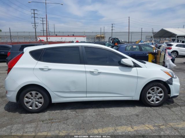 KMHCT5AE4GU262761 Hyundai ACCENT SE