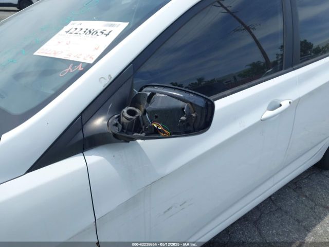 KMHCT5AE4GU262761 Hyundai ACCENT SE
