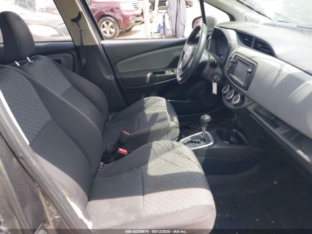 VNKKTUD30FA038821 Toyota YARIS L