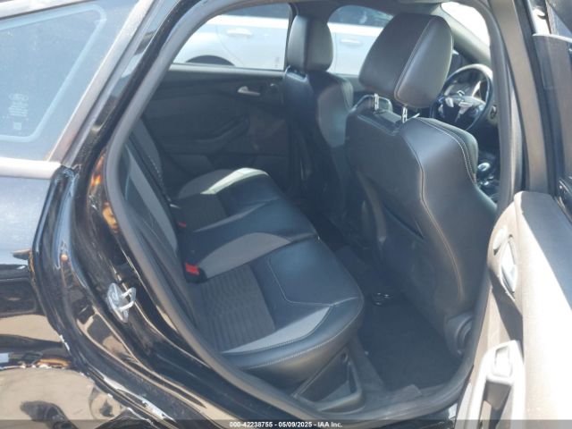 1FADP3L91HL263929 Ford FOCUS ST