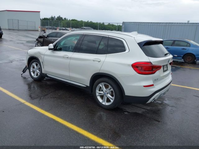 2020 BMW X3 5UXTY5C05L9B55188 Photo 2