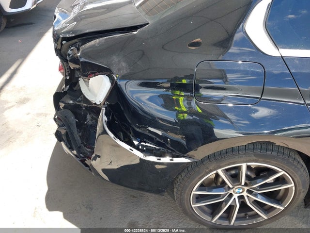 BMW 2021 2021 3MW5R1J07M8B83681 Image 18