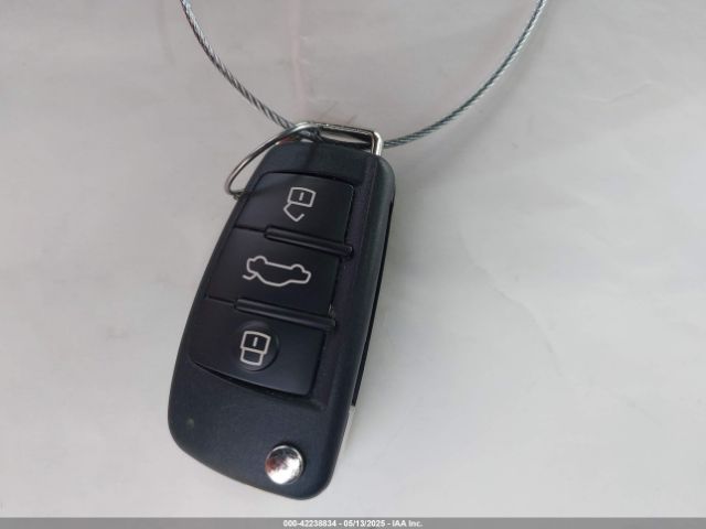 WA1HCCFS3HR013914 Audi Q3 2.0t Premium
