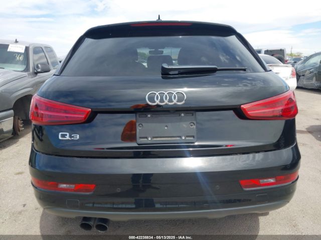WA1HCCFS3HR013914 Audi Q3 2.0t Premium