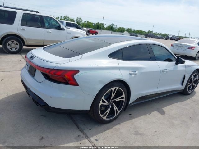 2023 AUDI E-TRON GT WAUCJBFWXP7000992 Photo 3