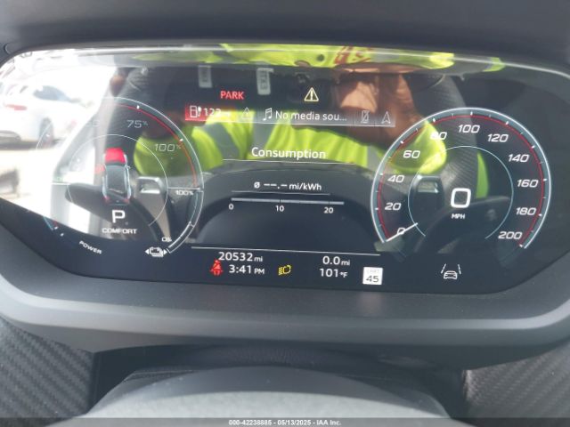 2023 AUDI E-TRON GT WAUCJBFWXP7000992 Photo 6