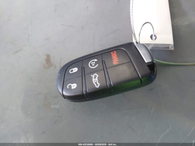 2C3CDXHG9EH104098 Dodge Charger Sxt