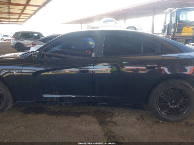 2C3CDXHG9EH104098 Dodge Charger Sxt