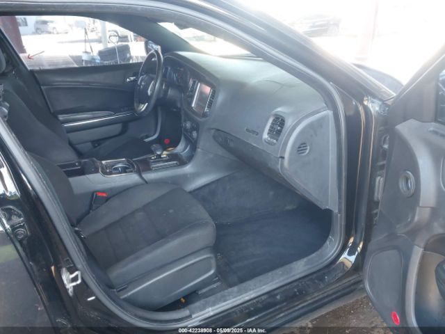 2C3CDXHG9EH104098 Dodge Charger Sxt