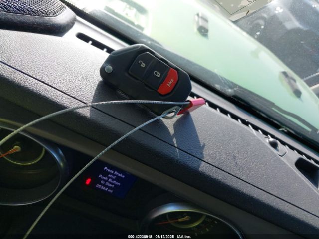 1C4HJXAN0KW661787 Jeep Wrangler Sport S 4x4